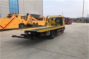 寻乌非事故拖车