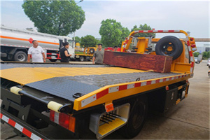 寻乌附近拖车电话号码服务